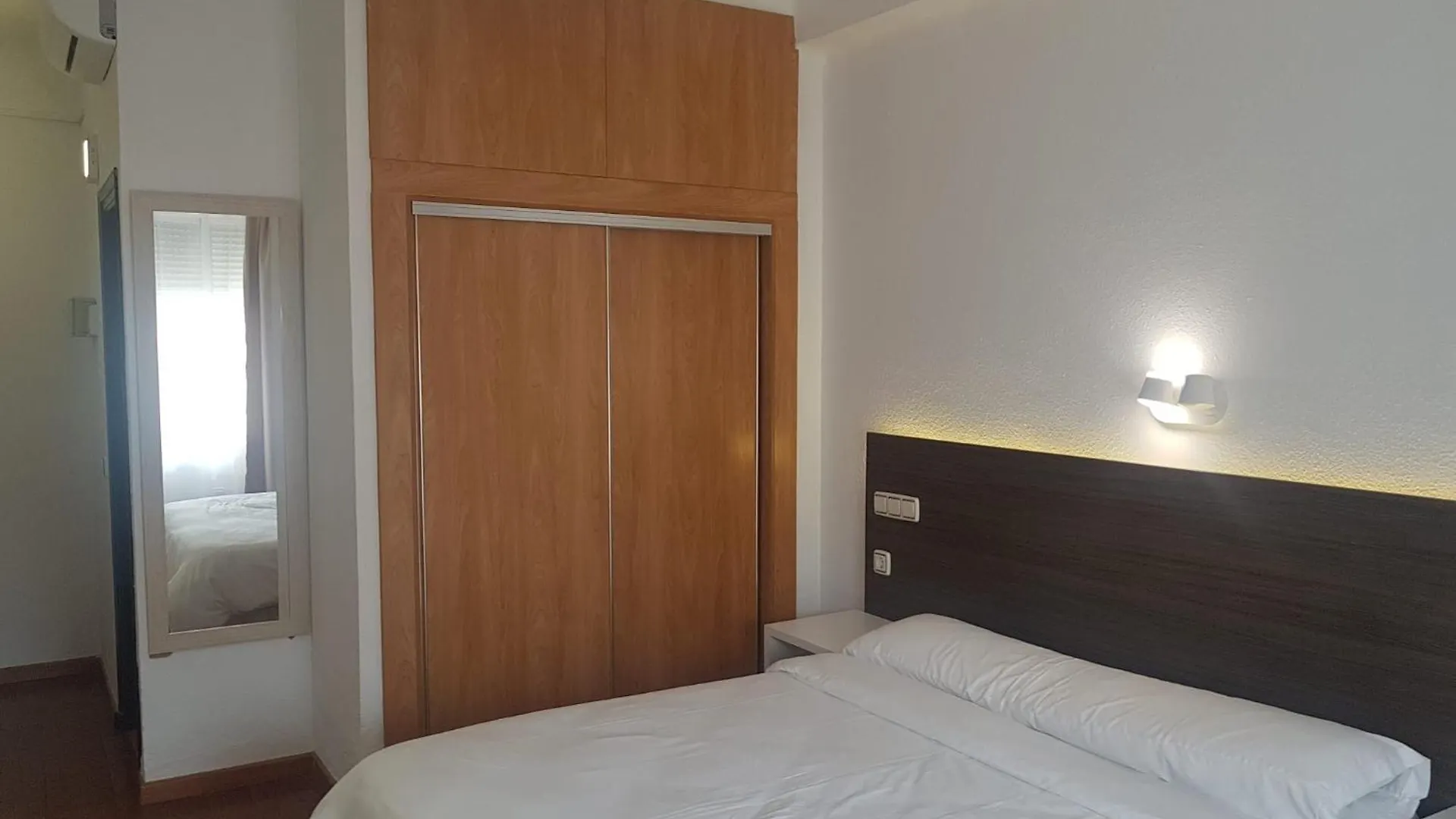 Hotel Torremolinos Centro By Croma 3*,